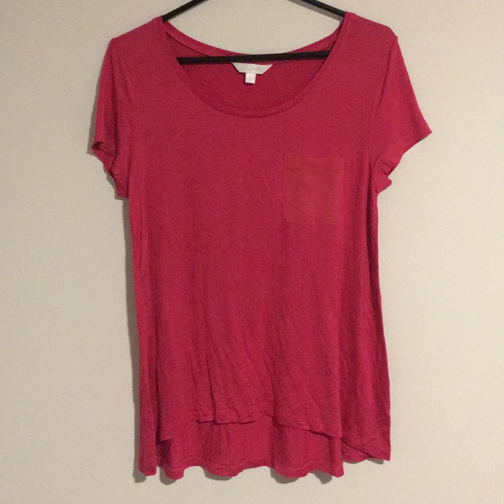 Soft hot pink t 💕